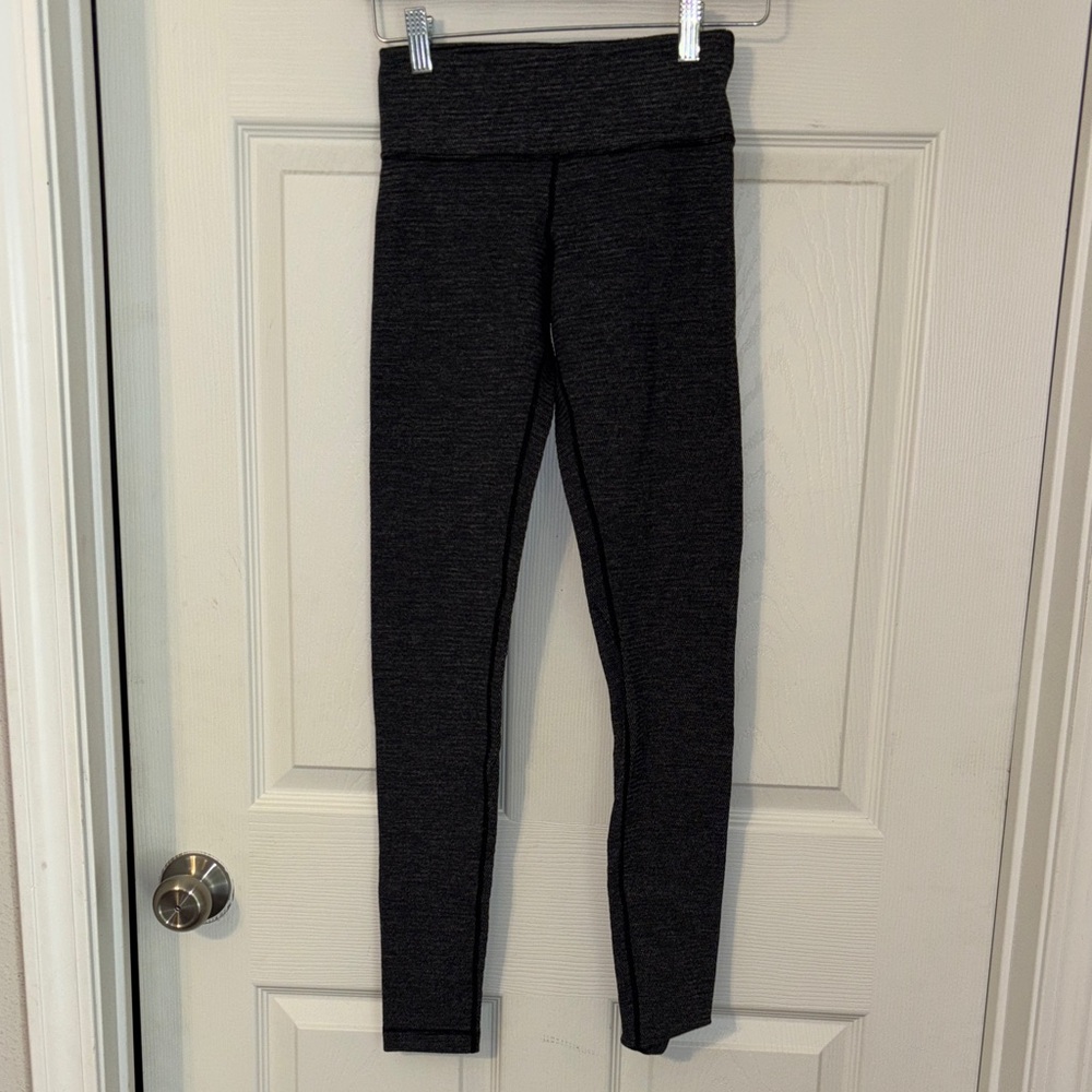 VINTAGE Lululemon Wunder Under Pant III 28" Size 4 Coco Pique Black White